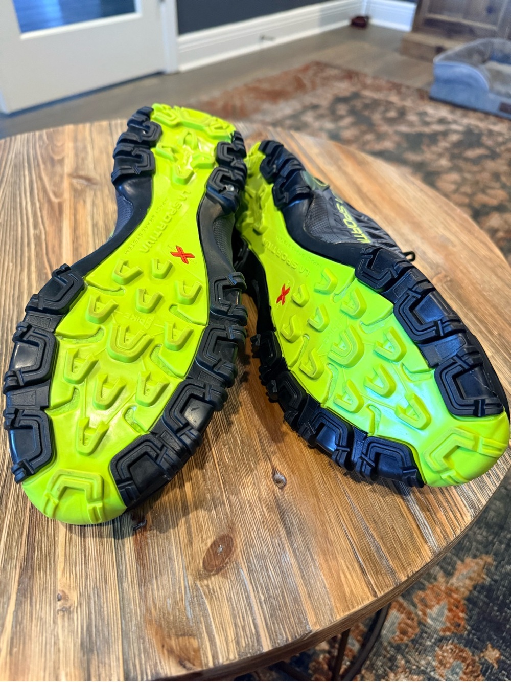 La Sportiva Women’s Bushido II Trail Shoes - Black/Olive Green with Neon Accent - Picture 3 of 6